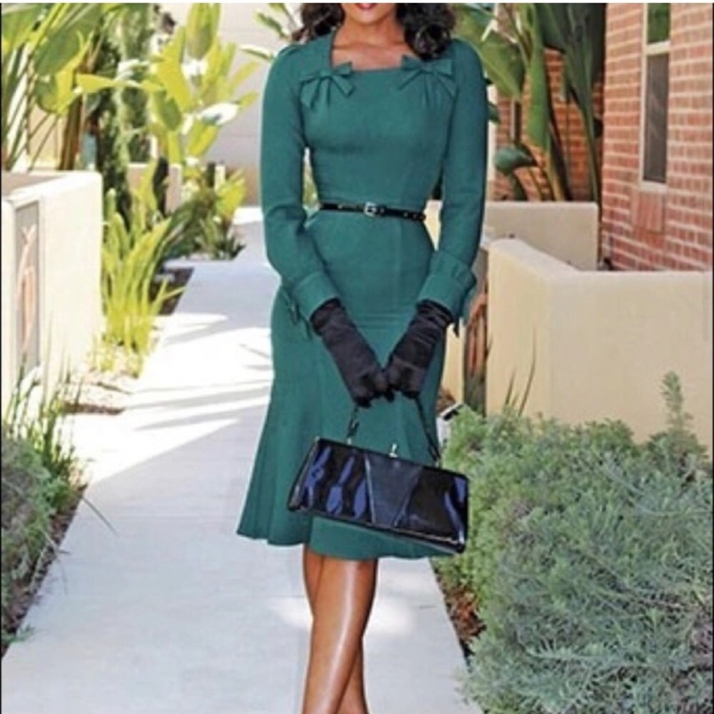 Nwt Stop Staring dress size XL, US size 12. Long sleeve green, retro pin up girl